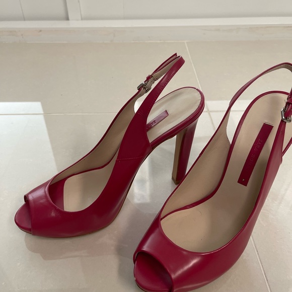 Zara size 10 fucsia open toe high heels. Excellent - Picture 7 of 9